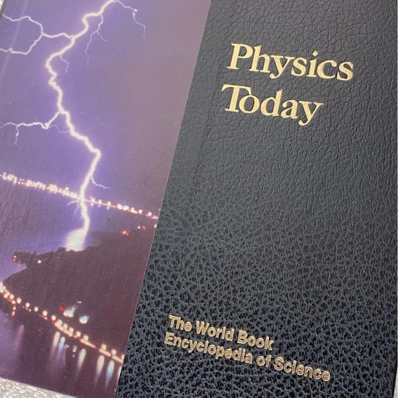 Vintage Physics Today Hardcover The World Book Encyclopedia Of  Science - Picture 10 of 10